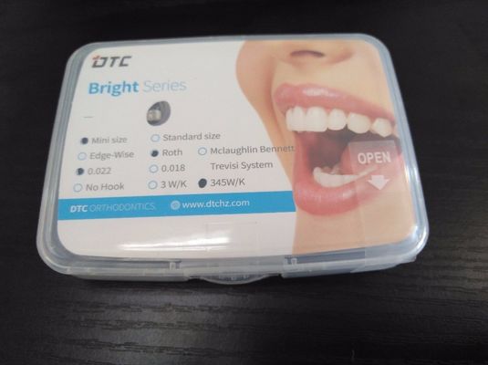 CE-ISO-gecertificeerde DTC-tandbeugels De modieuze keuze voor orthodontische behandeling